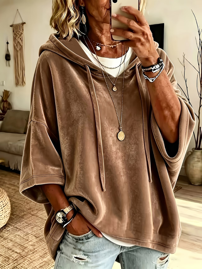 Lia | Velours poncho met capuchon