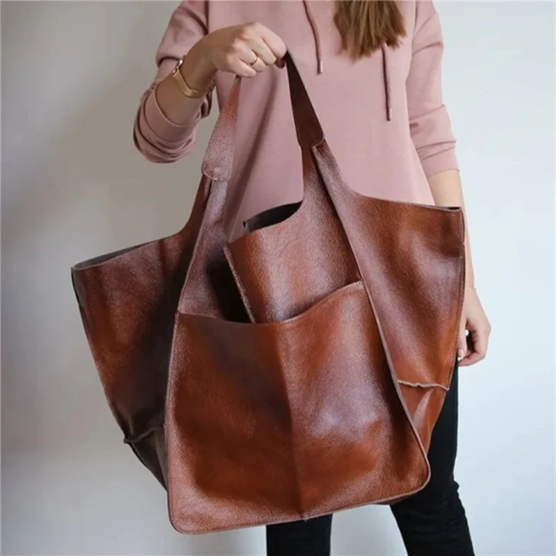Laura’s Tijdloze Uitstraling | Vintage Tas van Vegan Leer