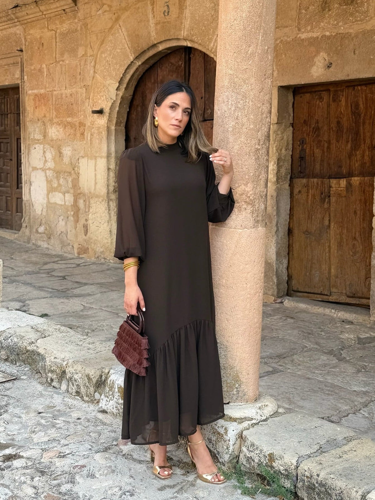 Andrea | Chiffon midi-jurk in chocoladebruin