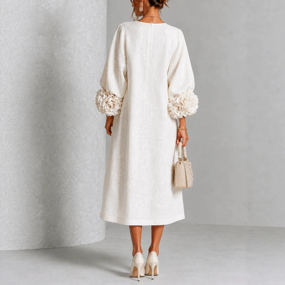 Theodosia | Midijurk met rozetten aan de mouw