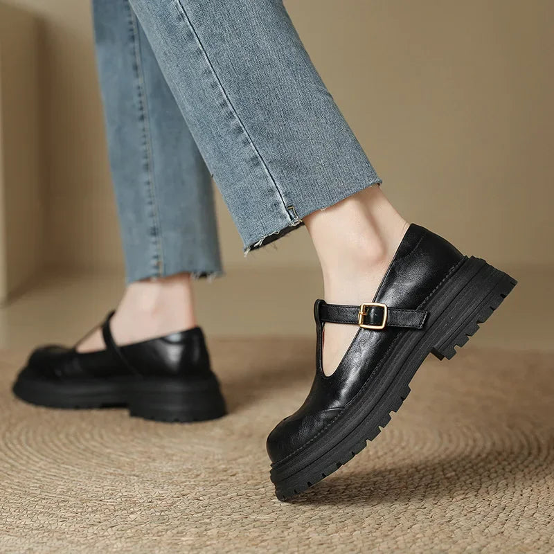 Emilia | Mary Janes met gouden gesp