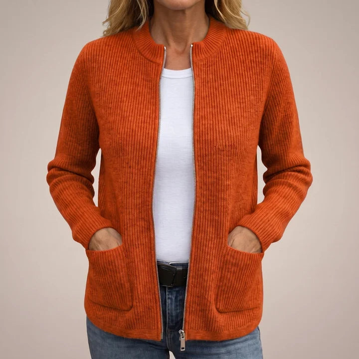 Annika | Gebreid vest met rits en zakken