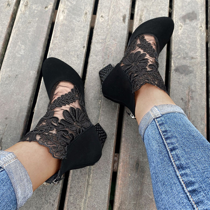 Marise | Trendy laarzen met kantdetails