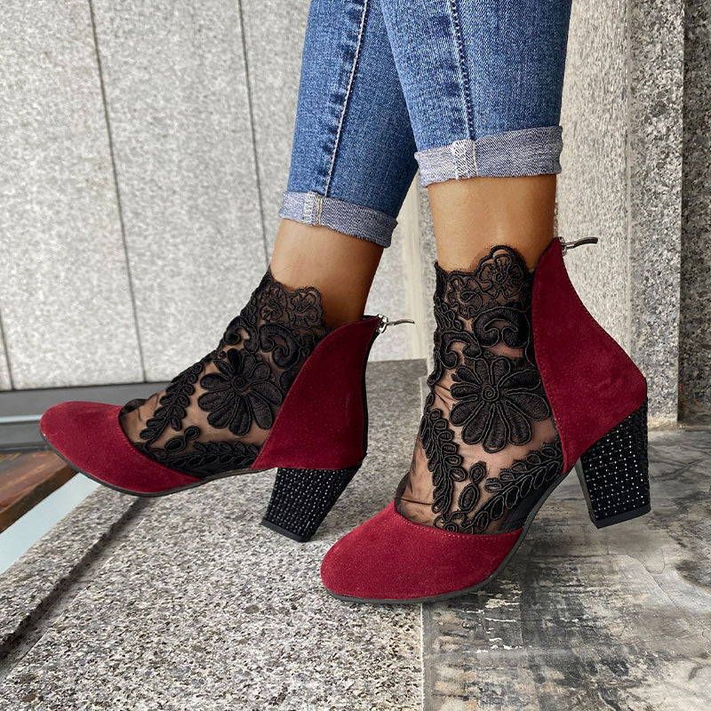 Marise | Trendy laarzen met kantdetails